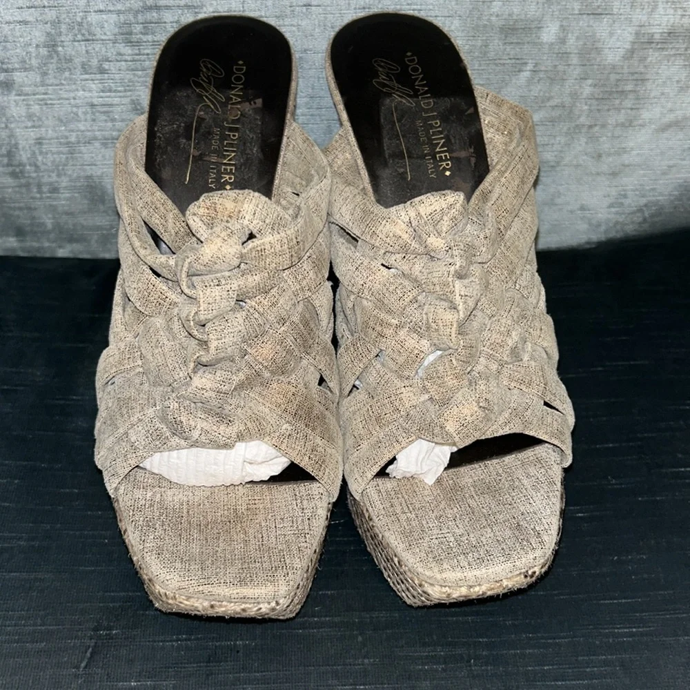 Donald Pliner Soft Gold Metallic Espadrille Mule Wedge Sandals- sz 9.5 - Picture 6 of 13